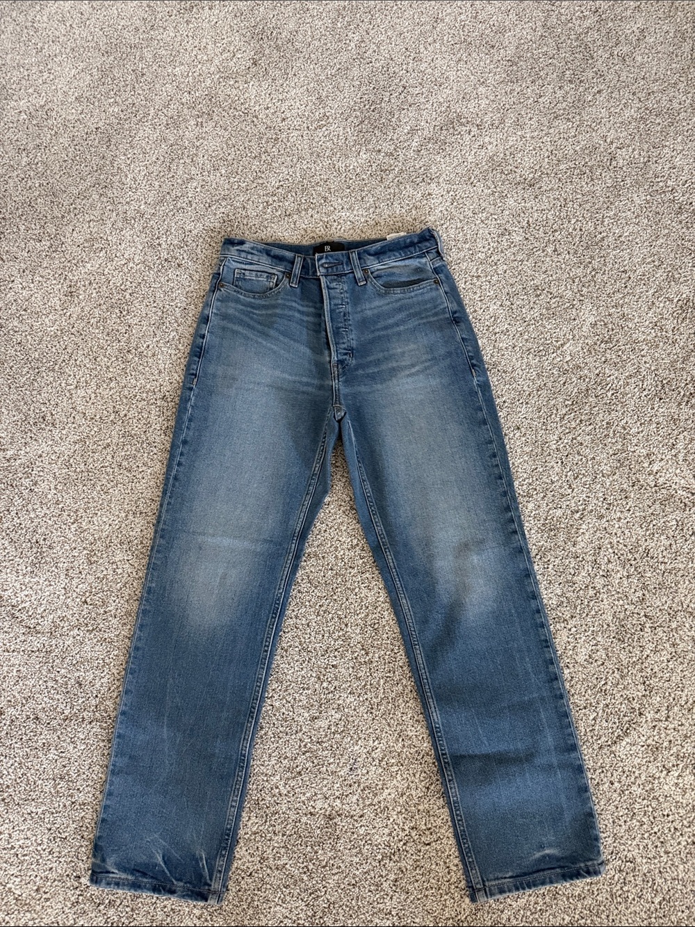 CAbi Womens Straight Jeans in Faded Blue Denim
